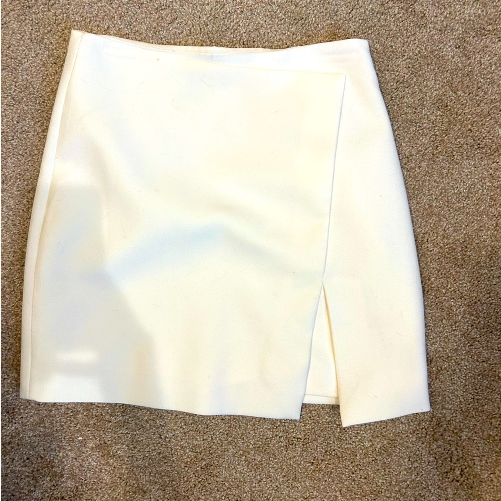 WHBM Christmas White Skirt